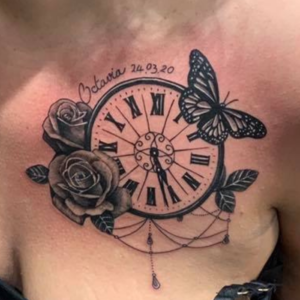 tattoo-horloge-rose-papillon-dieppe-normandie